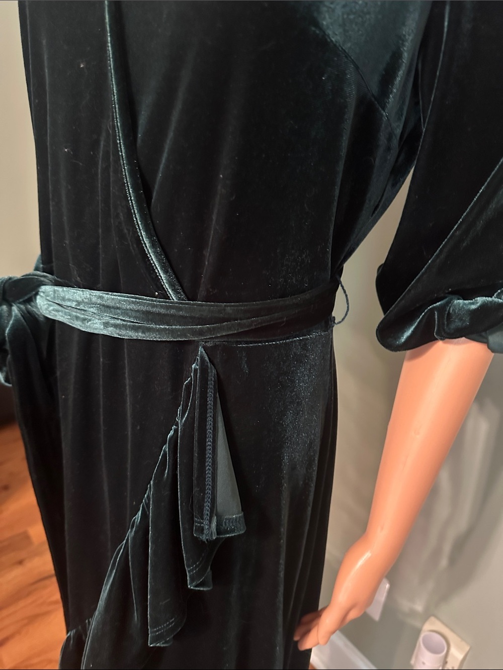 Cato Velvet Wrap Dress in Deep Green - Picture 4 of 8